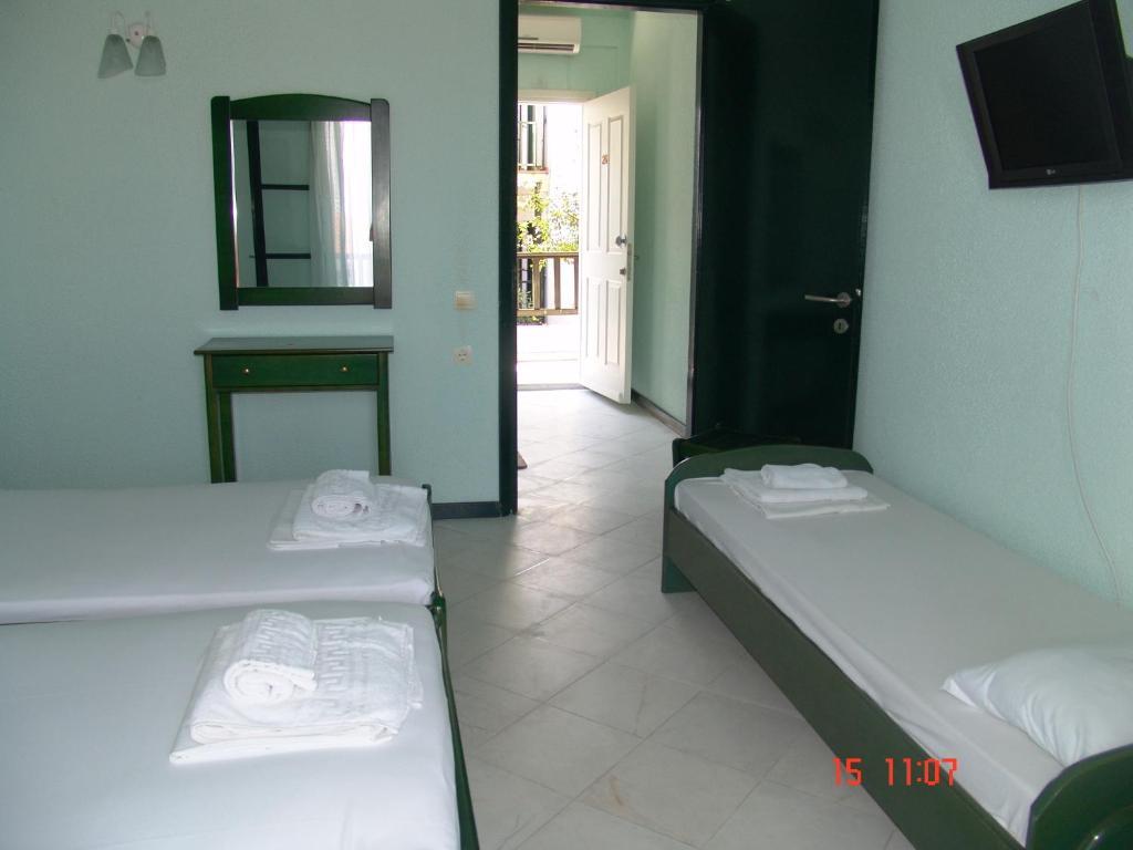 Nikos Apartments Afytos Cameră foto