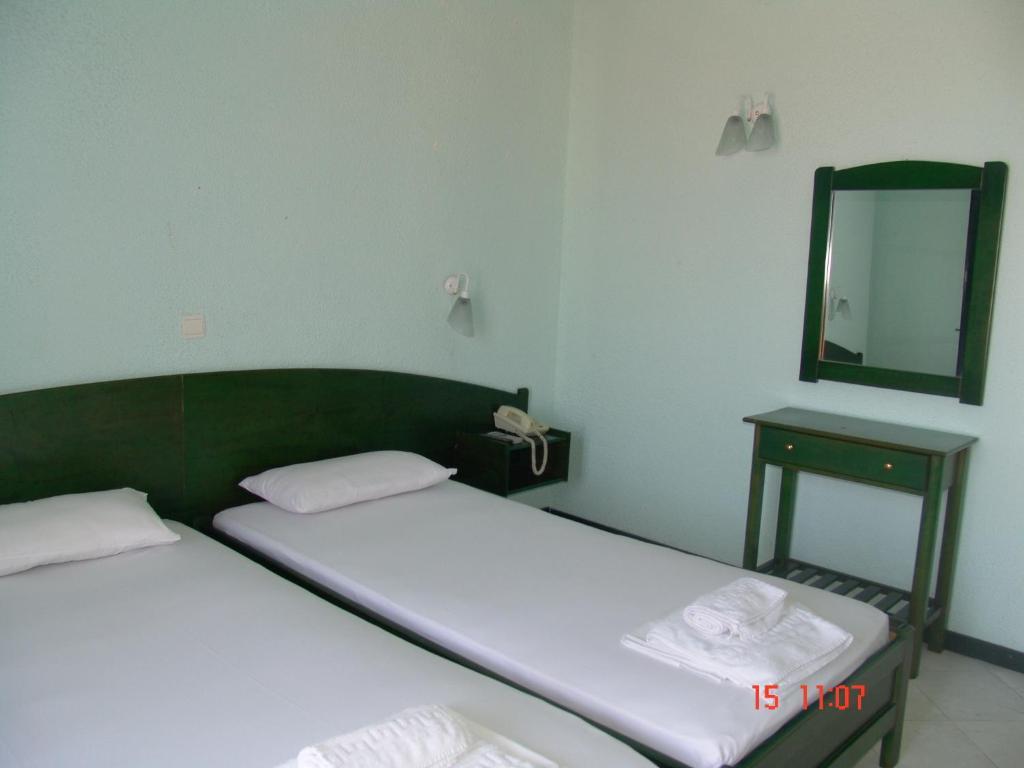 Nikos Apartments Afytos Cameră foto