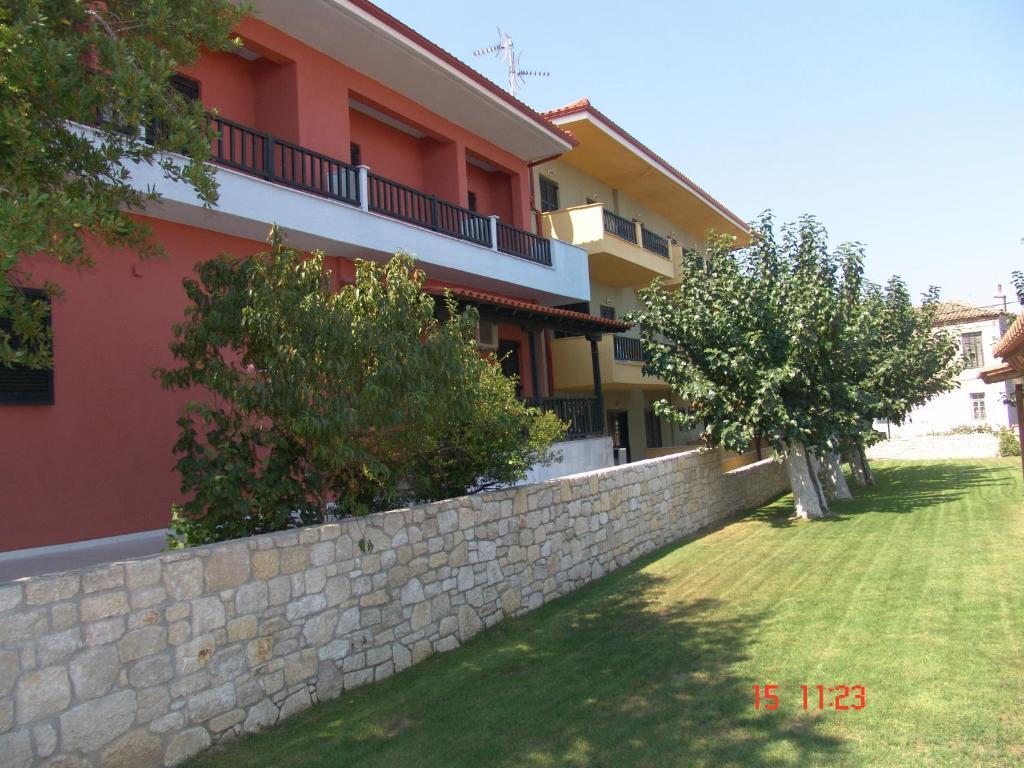 Nikos Apartments Afytos Exterior foto